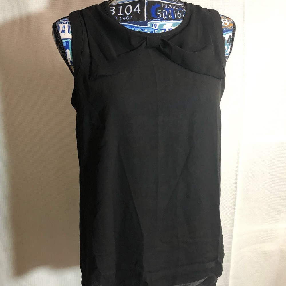 Forever 21 Black Sleeveless Blouse with Peter Pan Collar